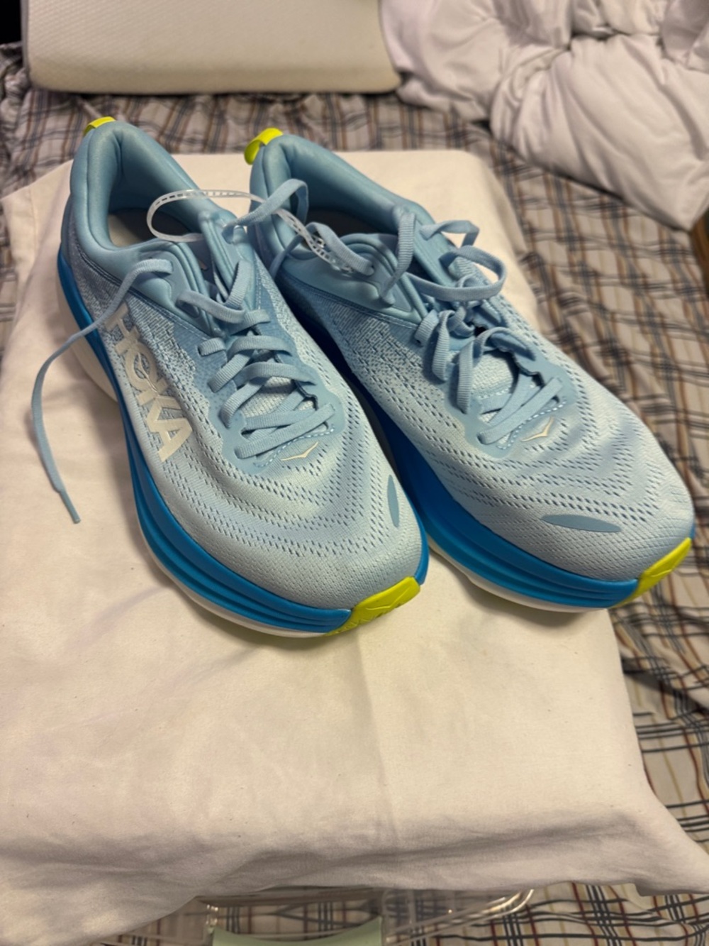 Mens 10.5 D Hoka one one Bondi 8 blue running shoes NWOT
